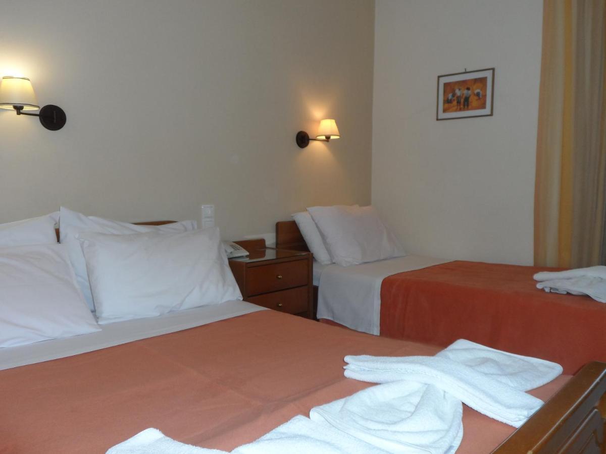 Hotel Prigipikon Suites And Sofites Лутра Ипатис Екстериор снимка